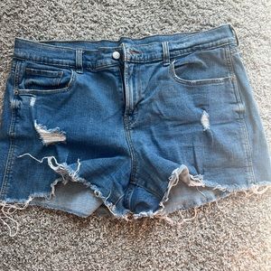 Old Navy Boyfriend Jean Shorts